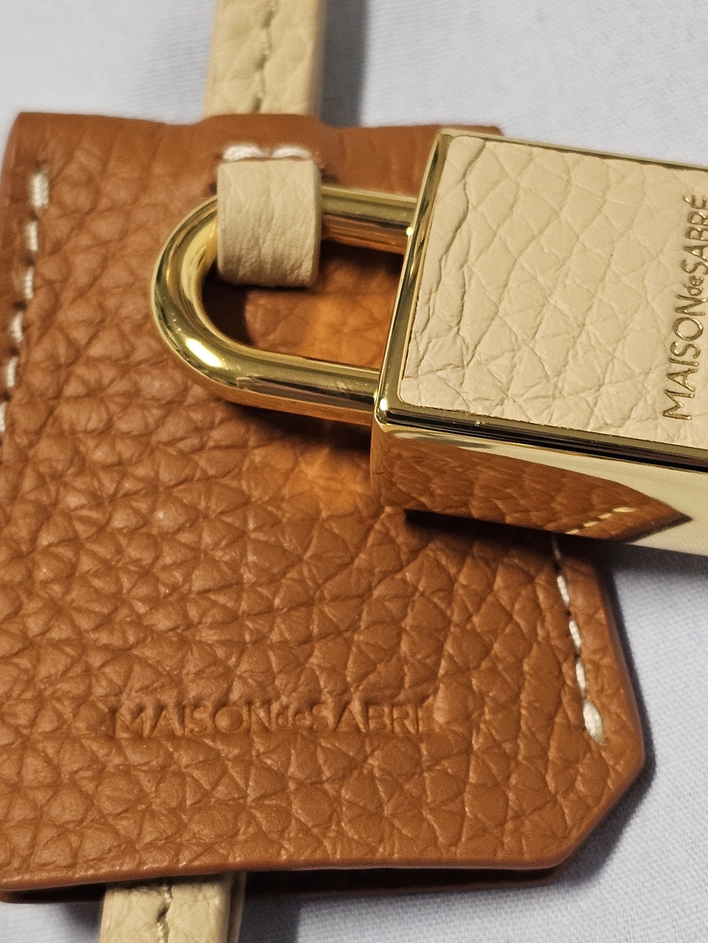 Maison de Sabre The SABRÉMOJI™ Padlock Charm in Pecan Nude - Picture 5 of 12